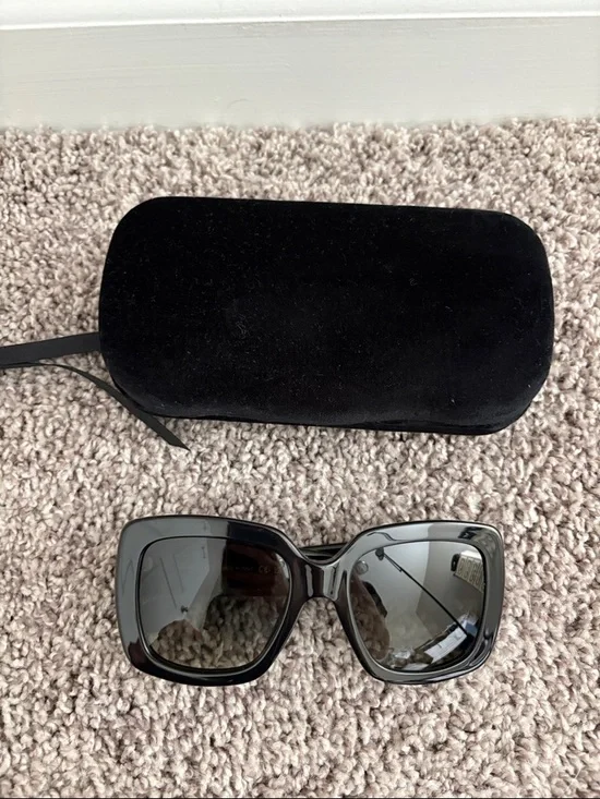 GUCCI URBAN GG0141S 001 BLACK GREY SQUARE SUNGLASSES - like new - Picture 10 of 10